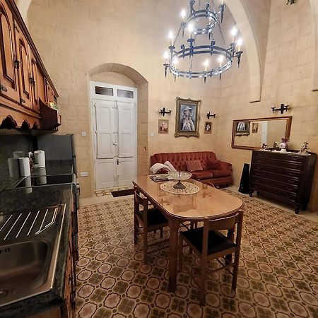 Cozy Corner House In Valletta - Authentic! Екстериор снимка