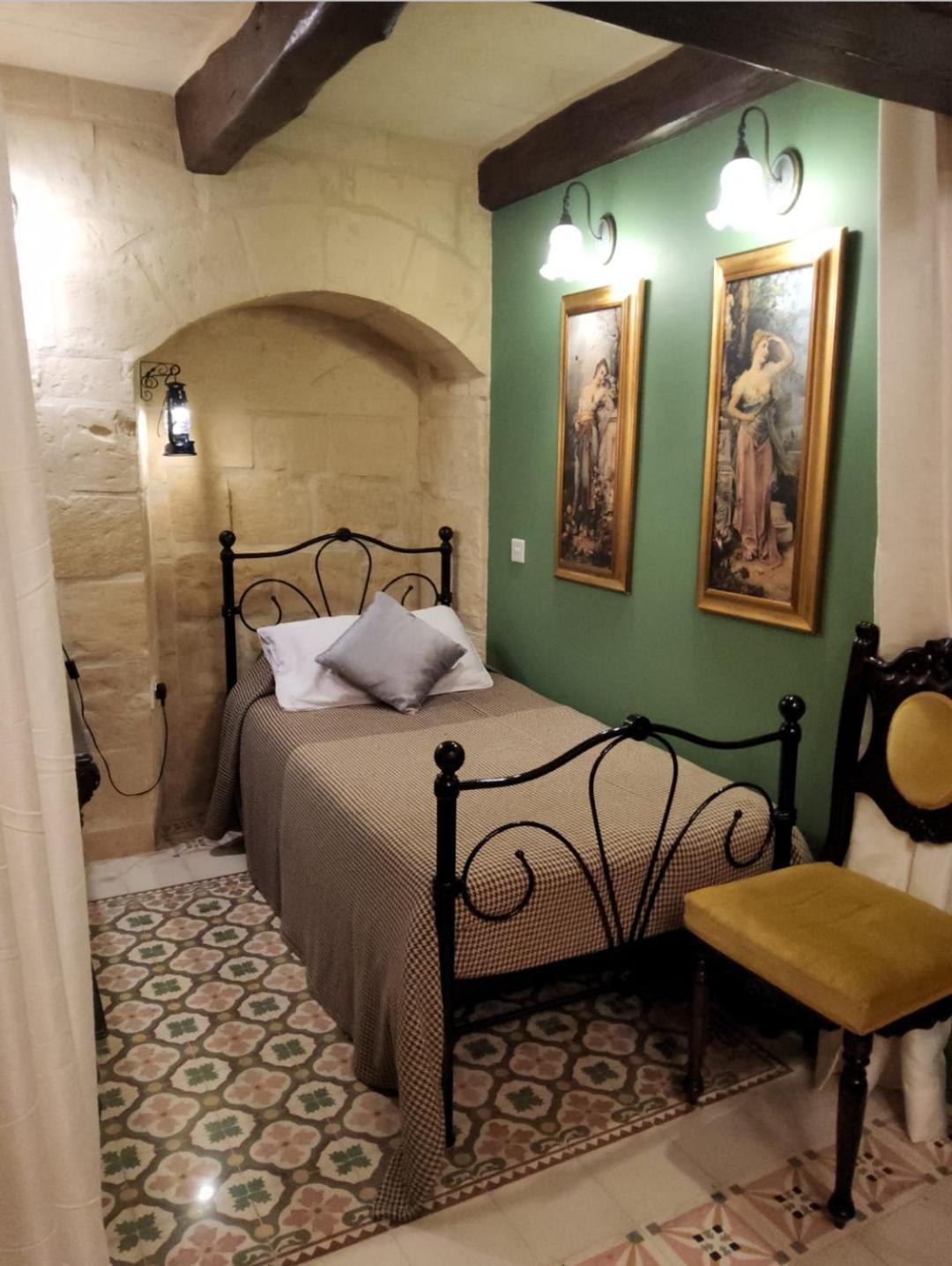 Cozy Corner House In Valletta - Authentic! Екстериор снимка